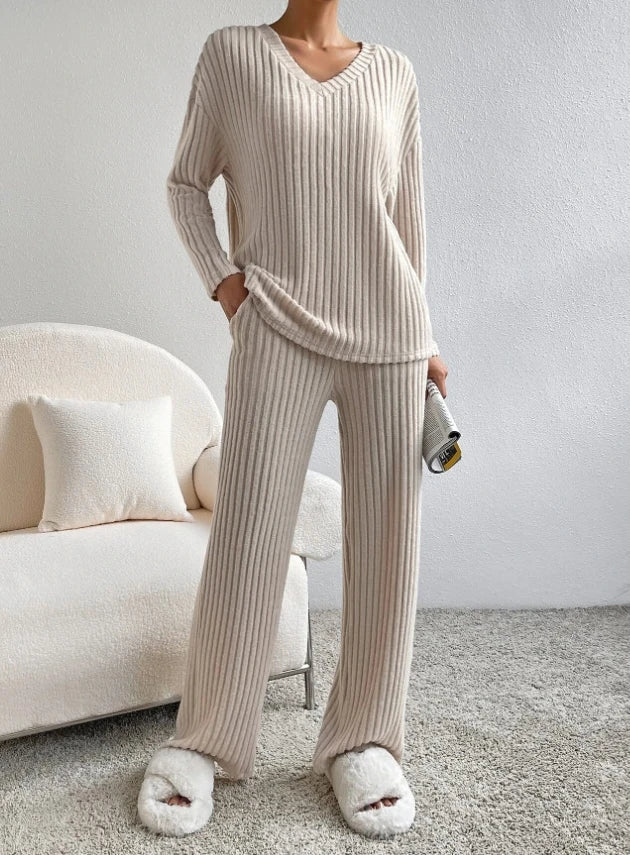 Casual 2-Piece Loungewear Set – Soft, Relaxed Fit for Autumn & Winter